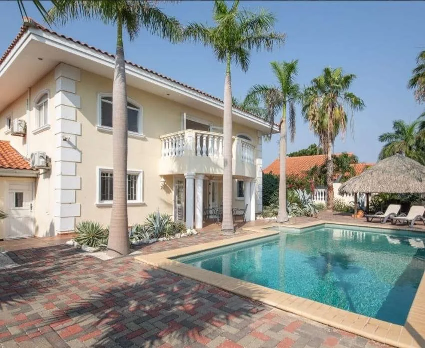 Vakantiewoning met zwembad op Curaçao